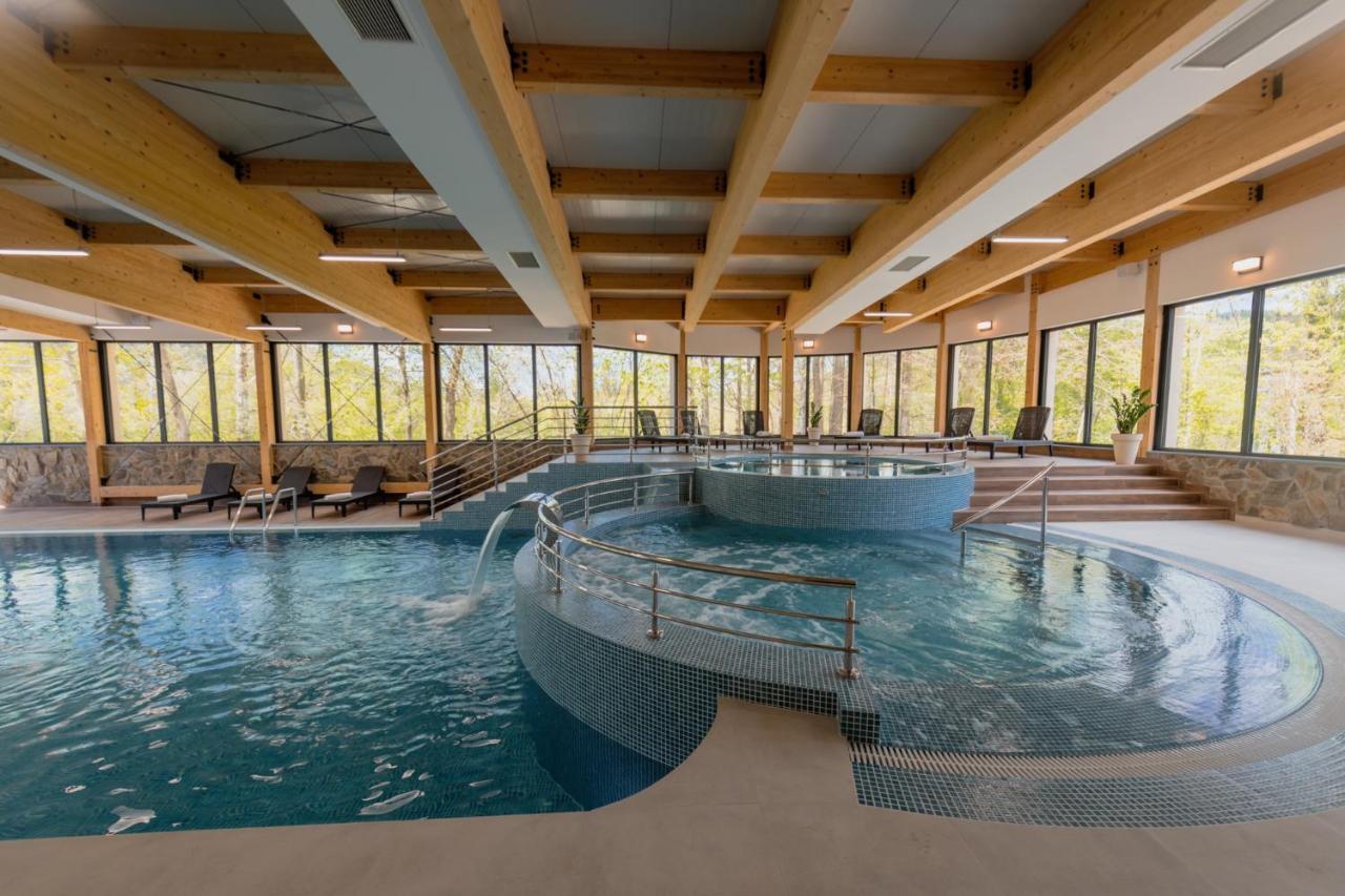 Country Club Zywiec Hotel Spa I Domki Caloroczne Exterior foto