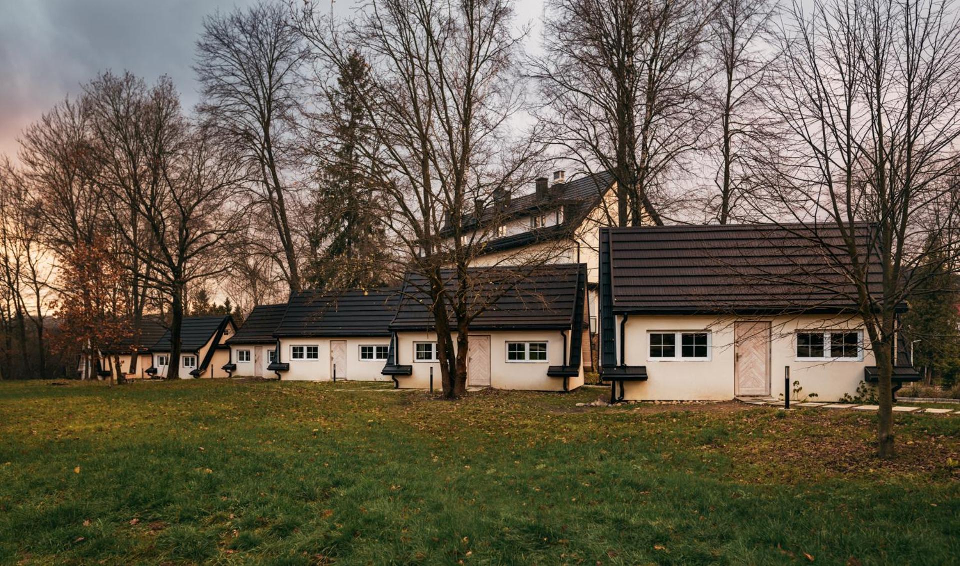 Country Club Zywiec Hotel Spa I Domki Caloroczne Exterior foto